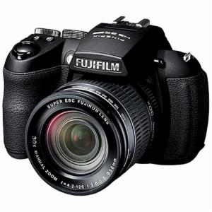 Fujifilm FinePix HS25EXR front view